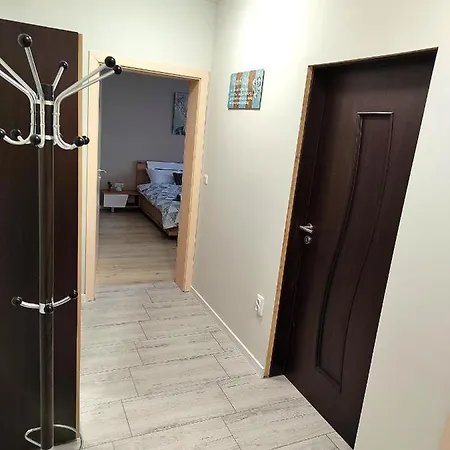 דירה With Private Yard And Bbq *